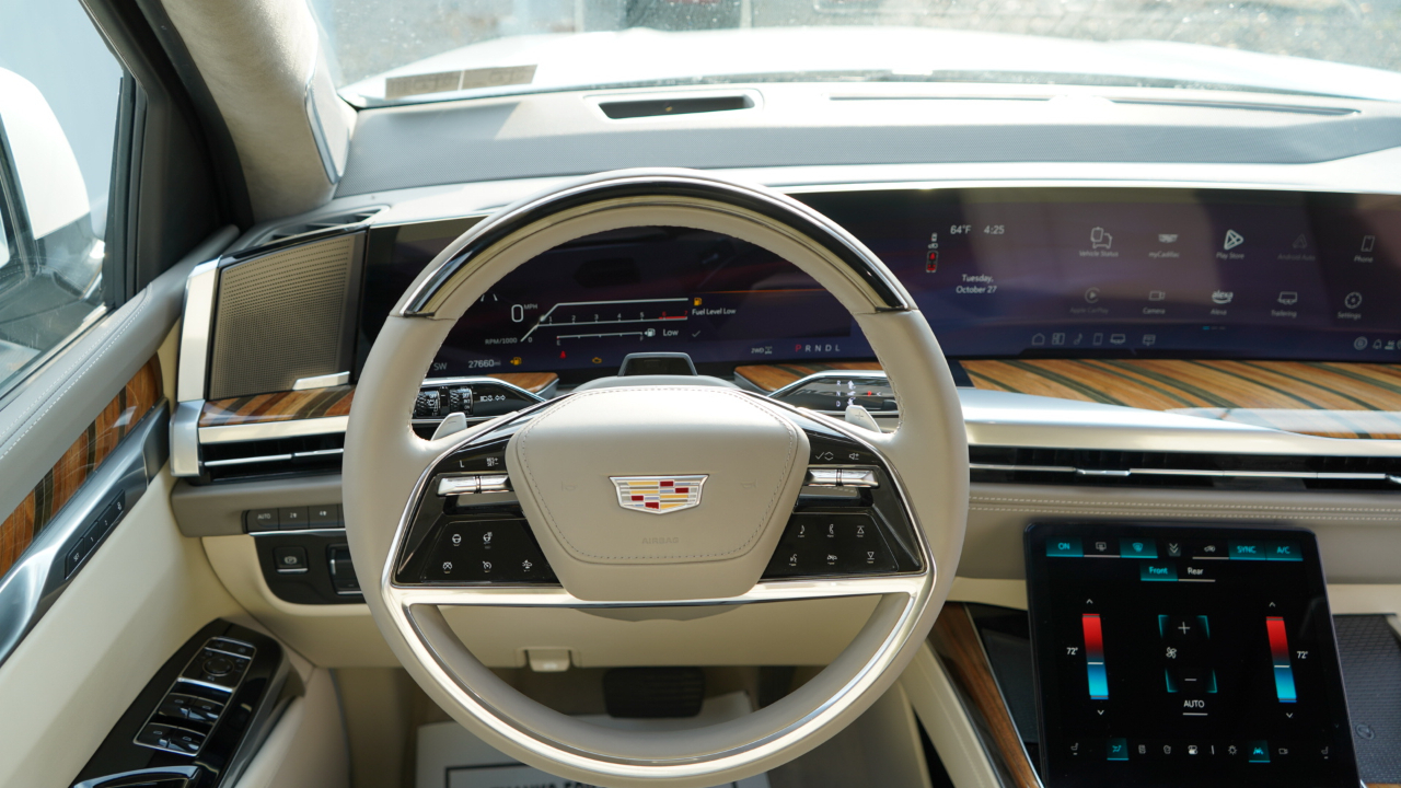 Cadillac Escalade 4WD 4dr Sport Platinum 2025