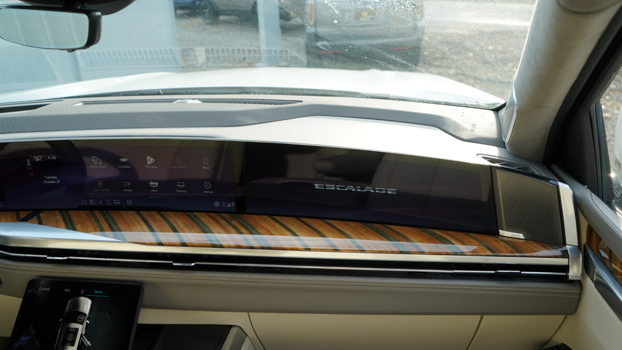 Cadillac Escalade 4WD 4dr Sport Platinum 2025