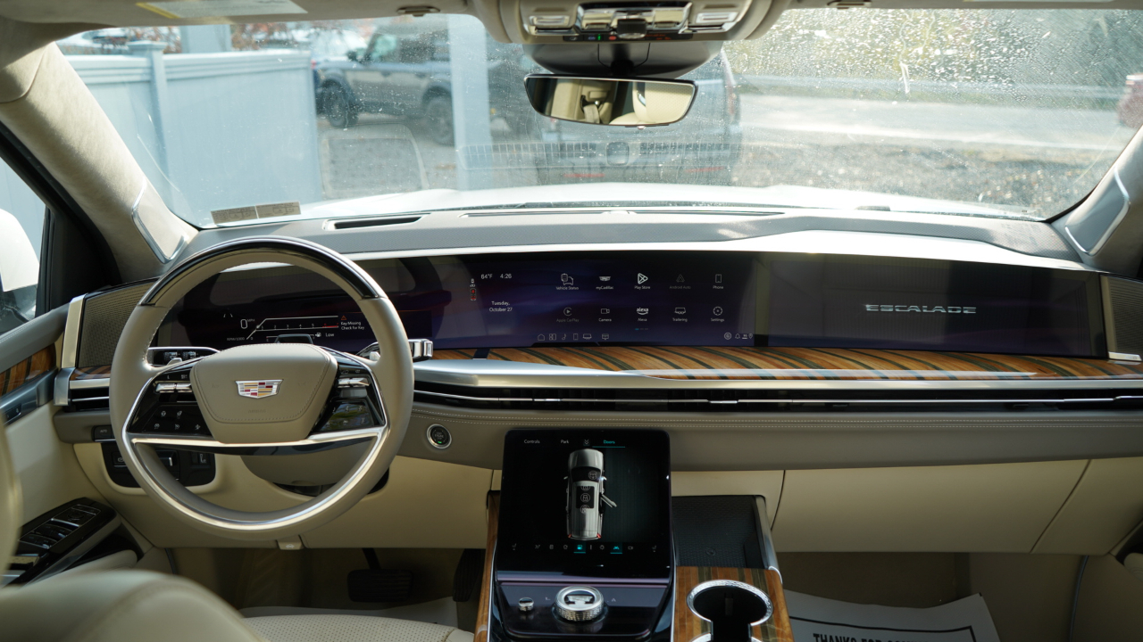 Cadillac Escalade 4WD 4dr Sport Platinum 2025