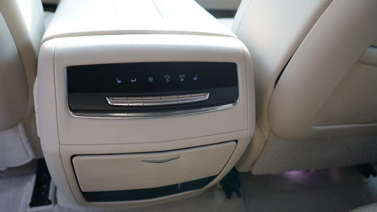 Cadillac Escalade 4WD 4dr Sport Platinum 2025