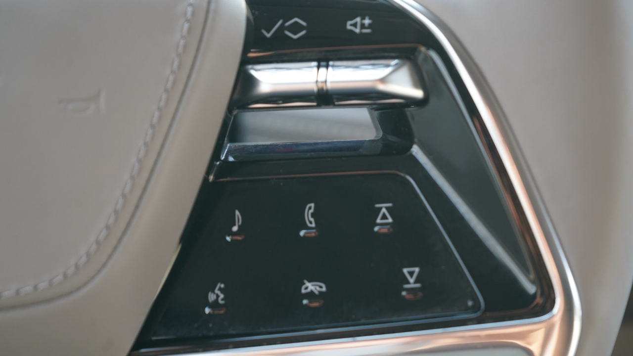 Cadillac Escalade 4WD 4dr Sport Platinum 2025