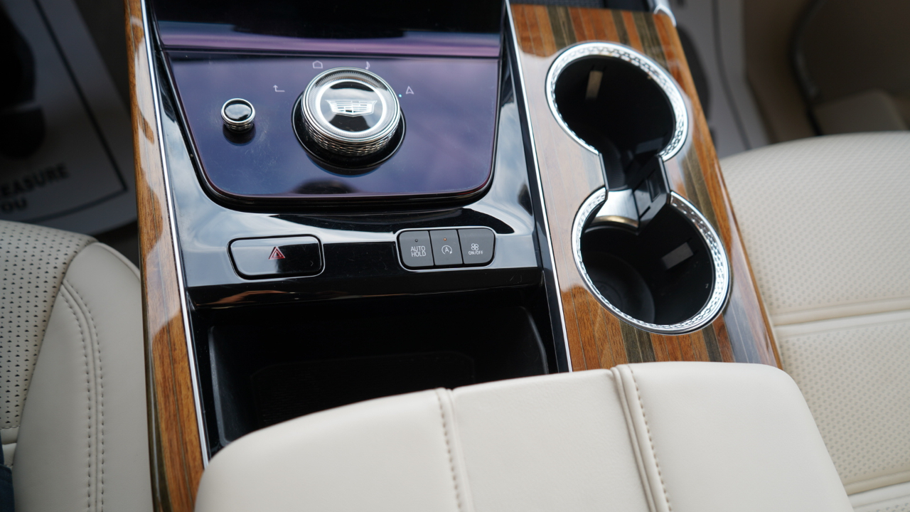 Cadillac Escalade 4WD 4dr Sport Platinum 2025