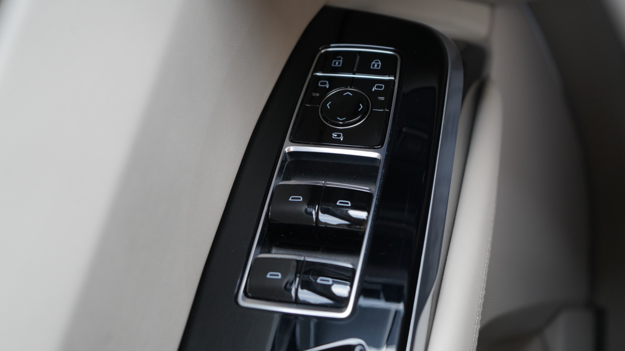 Cadillac Escalade 4WD 4dr Sport Platinum 2025