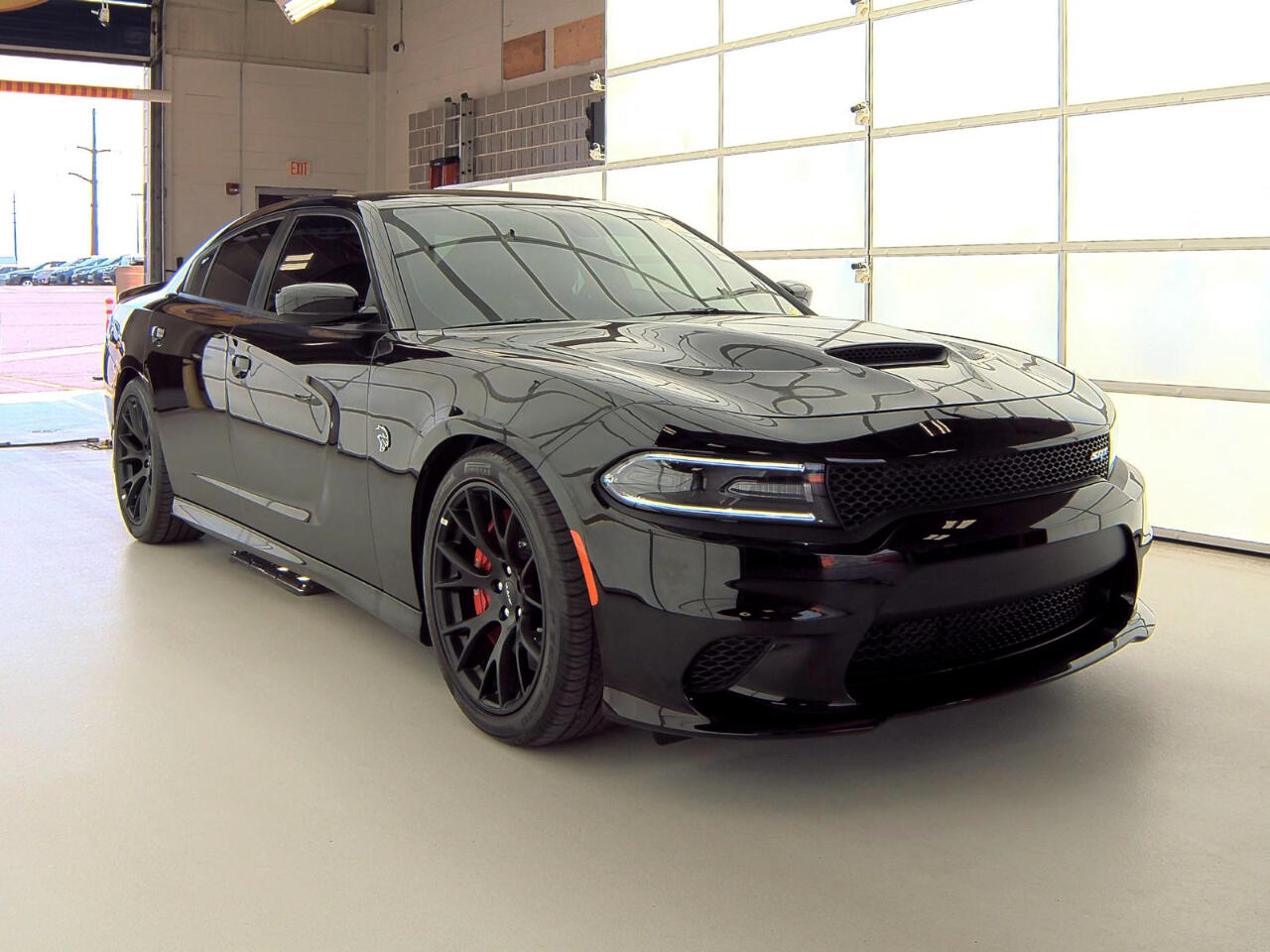 2016 Dodge Charger 4dr Sdn SRT Hellcat RWD