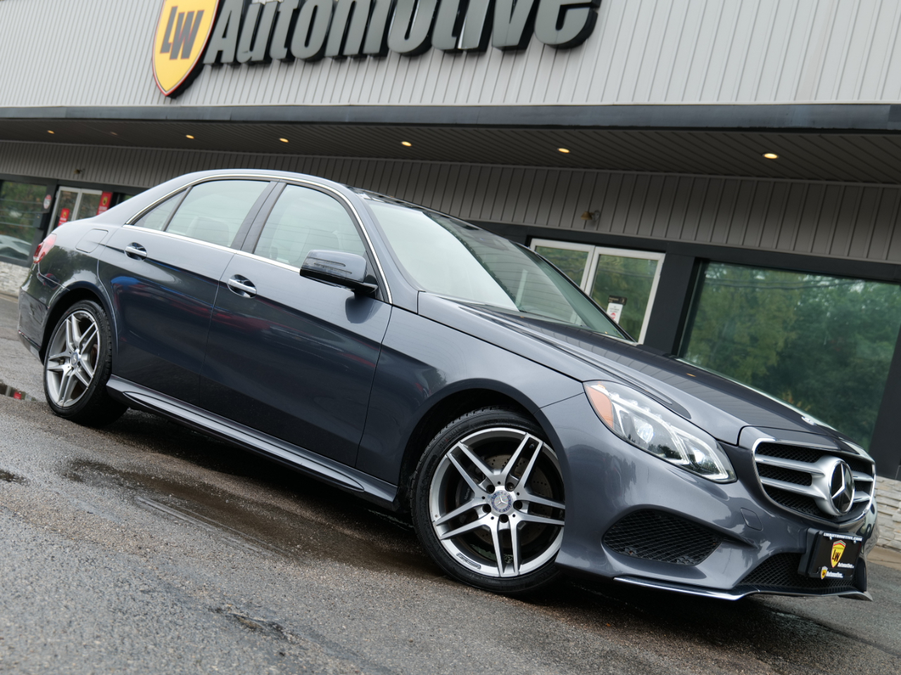 2016 Mercedes-Benz E-Class 4dr Sdn E 400 4MATIC