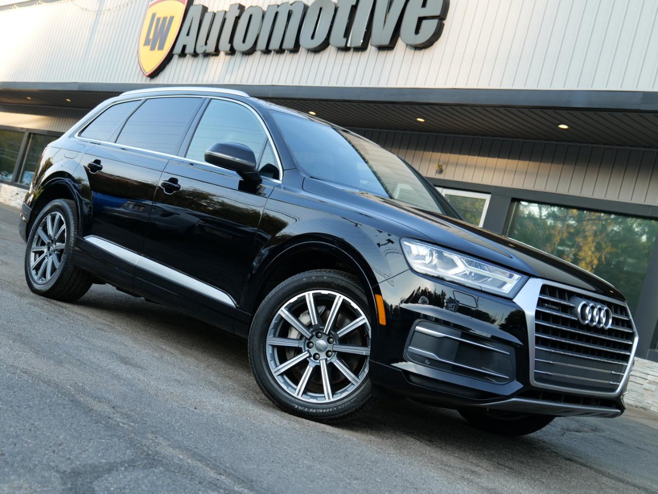 2019 Audi Q7 SE Premium 45 TFSI quattro