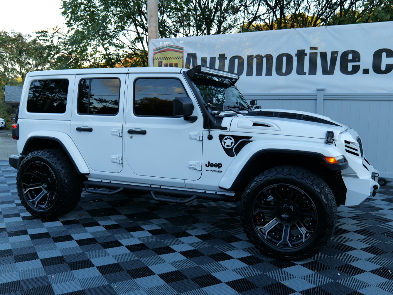 Jeep Wrangler Unlimited Sahara Altitude 4x4 2021 Jeep Wrangler Unlimited Sahara Altitude 4x4 2021