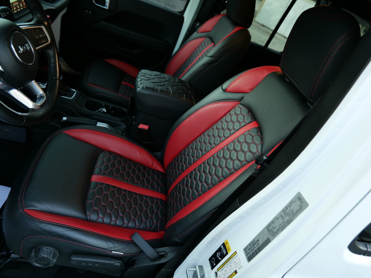 Jeep Wrangler Unlimited Sahara Altitude 4x4 2021 Jeep Wrangler Unlimited Sahara Altitude 4x4 2021