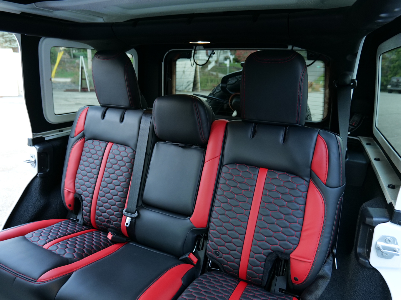 Jeep Wrangler Unlimited Sahara Altitude 4x4 2021 Jeep Wrangler Unlimited Sahara Altitude 4x4 2021