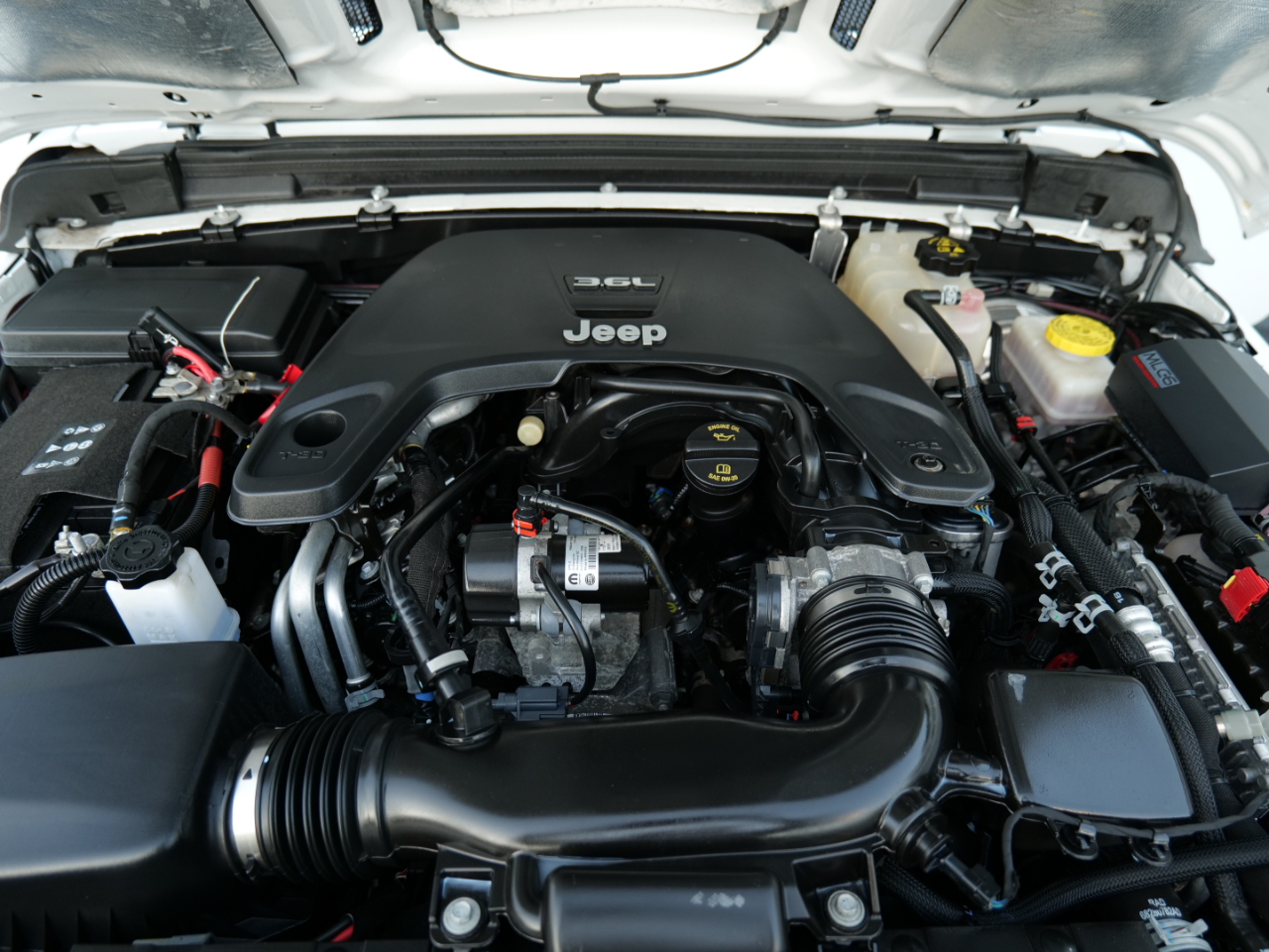 Jeep Wrangler Unlimited Sahara Altitude 4x4 2021 Jeep Wrangler Unlimited Sahara Altitude 4x4 2021