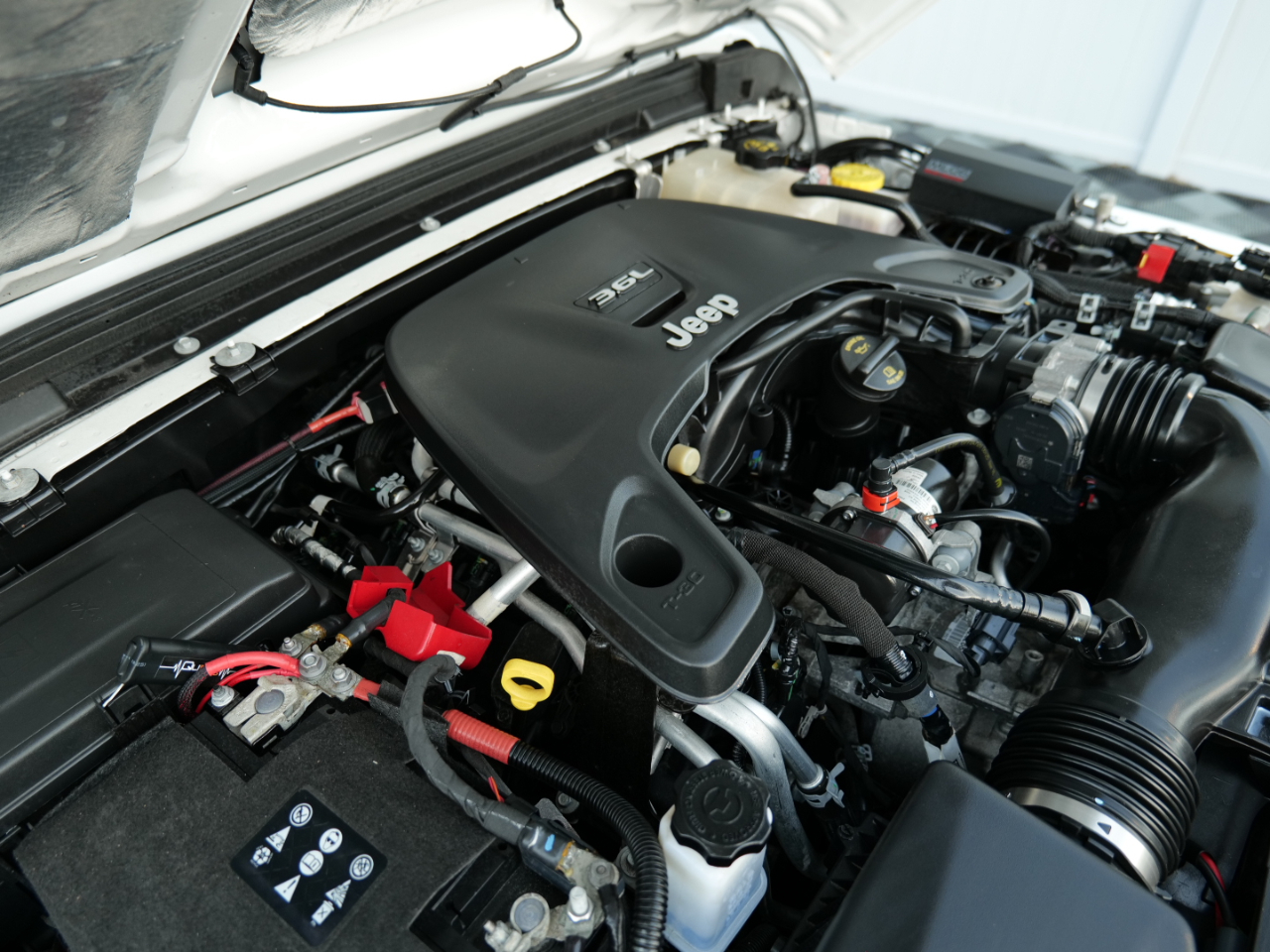 Jeep Wrangler Unlimited Sahara Altitude 4x4 2021 Jeep Wrangler Unlimited Sahara Altitude 4x4 2021