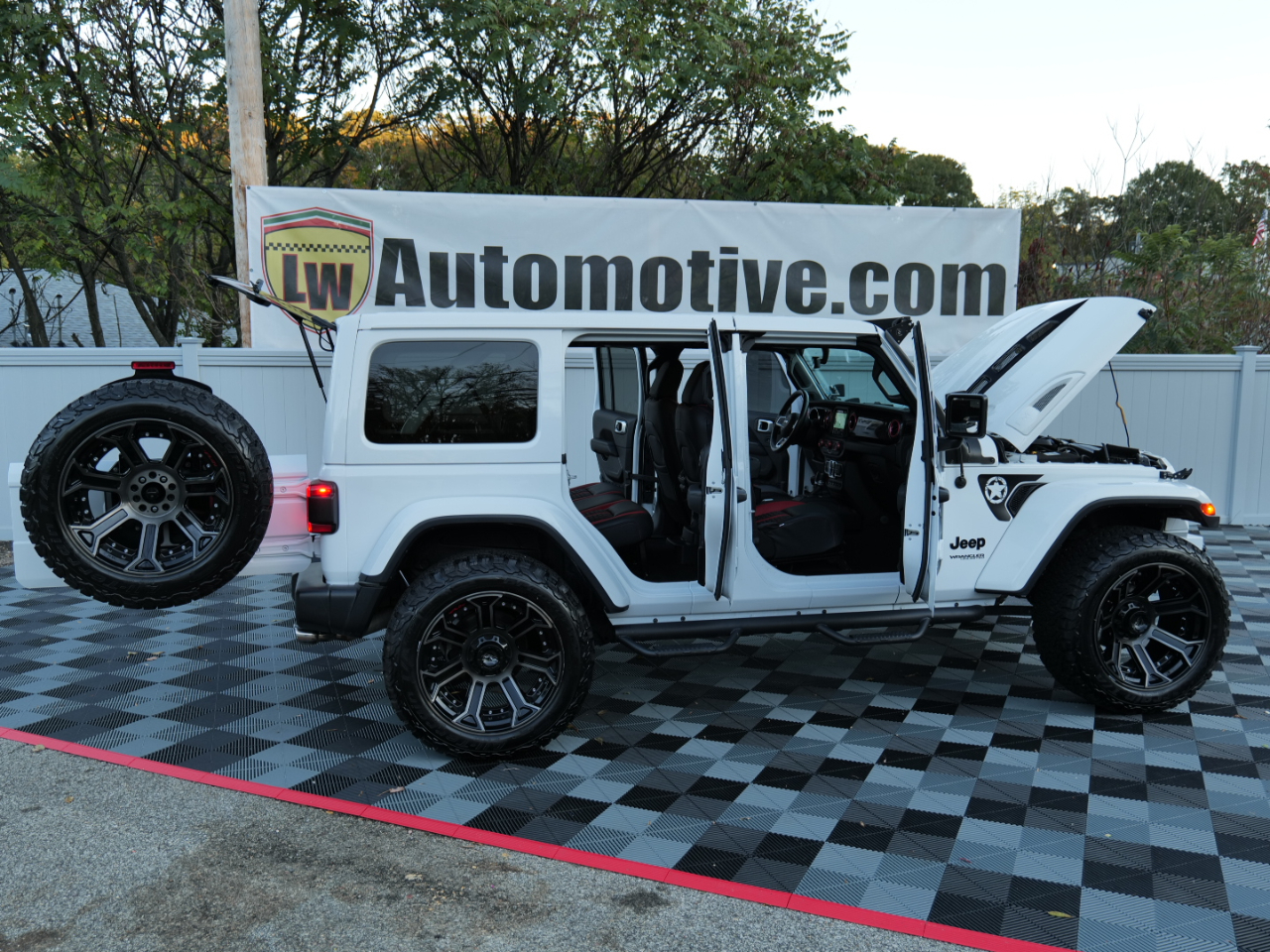 Jeep Wrangler Unlimited Sahara Altitude 4x4 2021 Jeep Wrangler Unlimited Sahara Altitude 4x4 2021