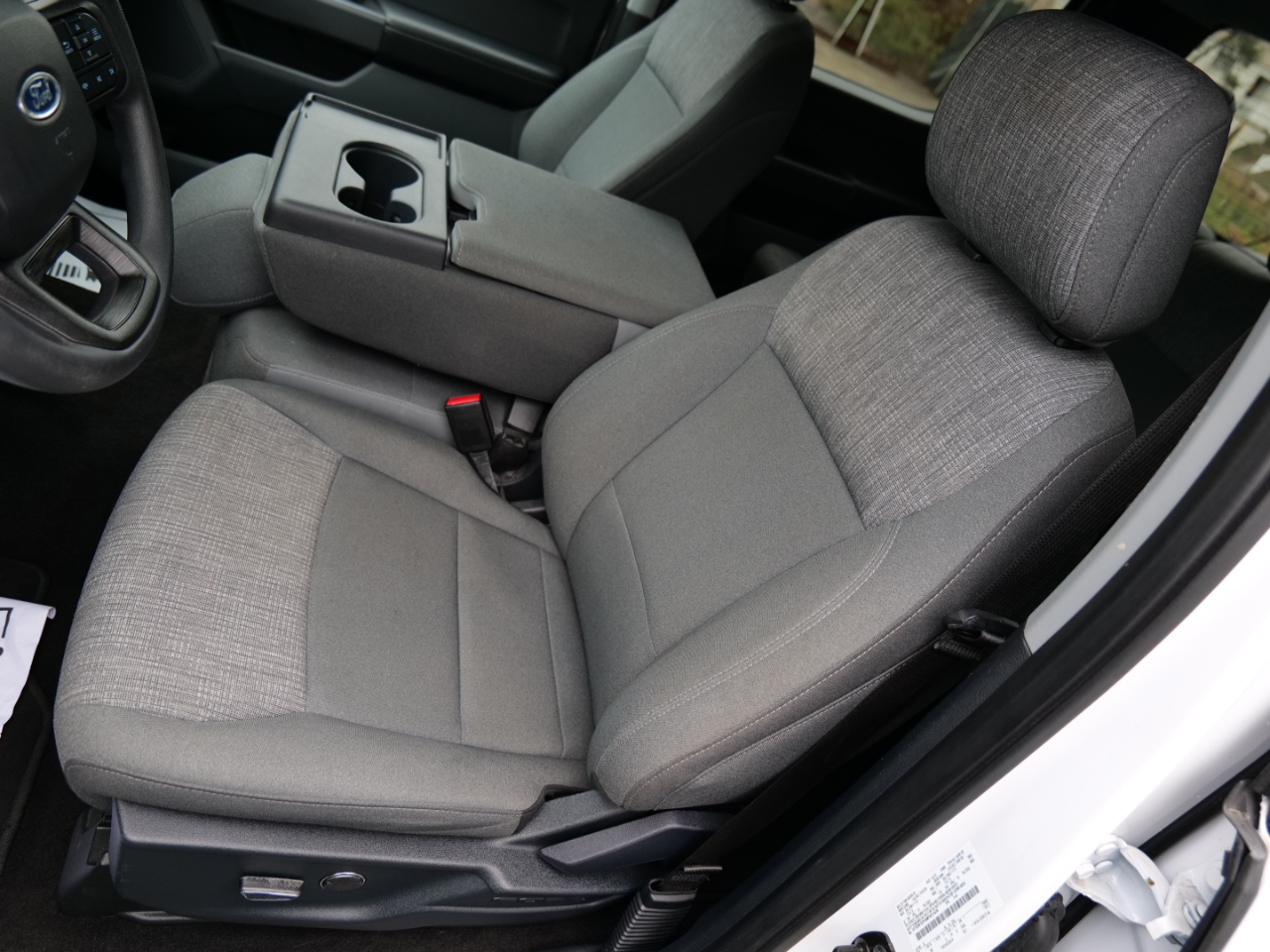 Ford F-150 XLT 4WD SuperCrew 5.5' Box 2021 Ford F-150 XLT 4WD SuperCrew 5.5' Box 2021