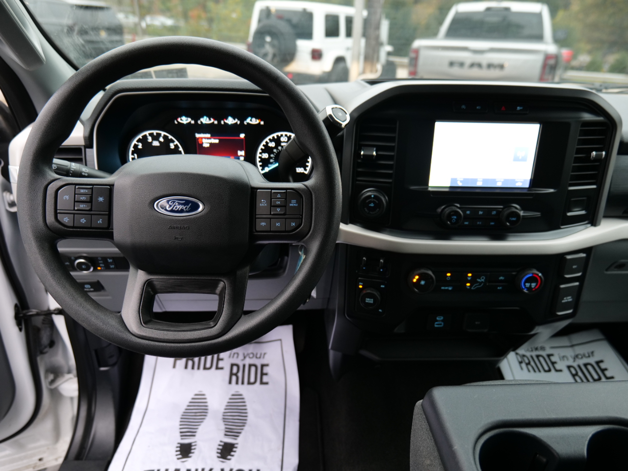 Ford F-150 XLT 4WD SuperCrew 5.5' Box 2021 Ford F-150 XLT 4WD SuperCrew 5.5' Box 2021