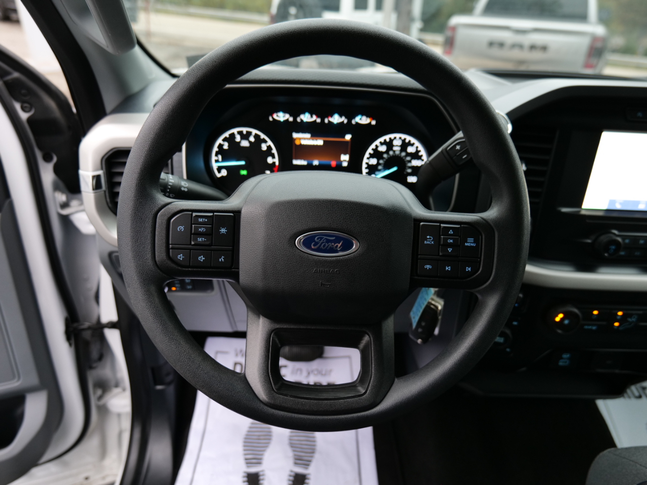 Ford F-150 XLT 4WD SuperCrew 5.5' Box 2021 Ford F-150 XLT 4WD SuperCrew 5.5' Box 2021