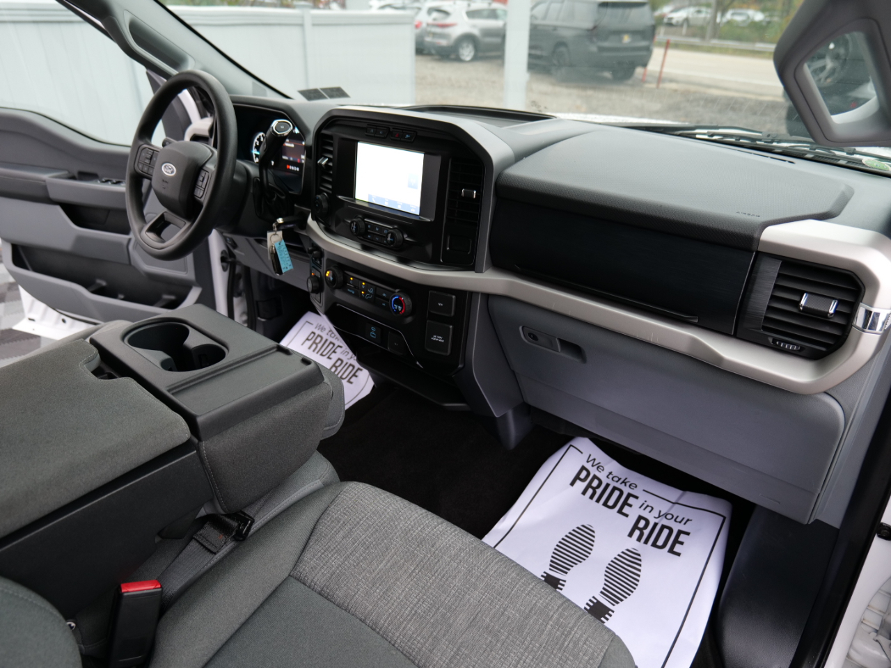 Ford F-150 XLT 4WD SuperCrew 5.5' Box 2021 Ford F-150 XLT 4WD SuperCrew 5.5' Box 2021