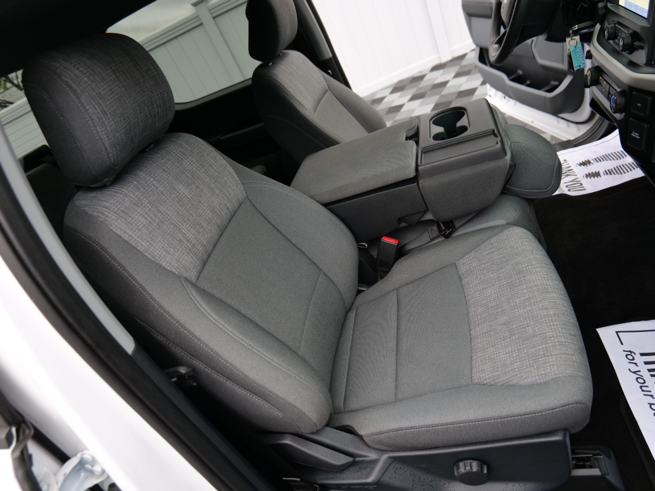 Ford F-150 XLT 4WD SuperCrew 5.5' Box 2021 Ford F-150 XLT 4WD SuperCrew 5.5' Box 2021