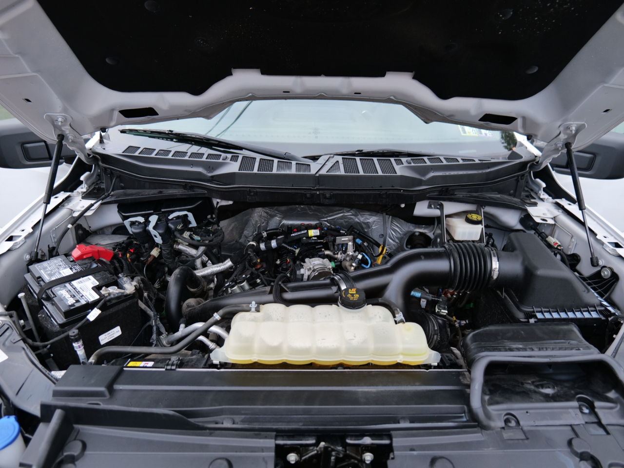 Ford F-150 XLT 4WD SuperCrew 5.5' Box 2021 Ford F-150 XLT 4WD SuperCrew 5.5' Box 2021