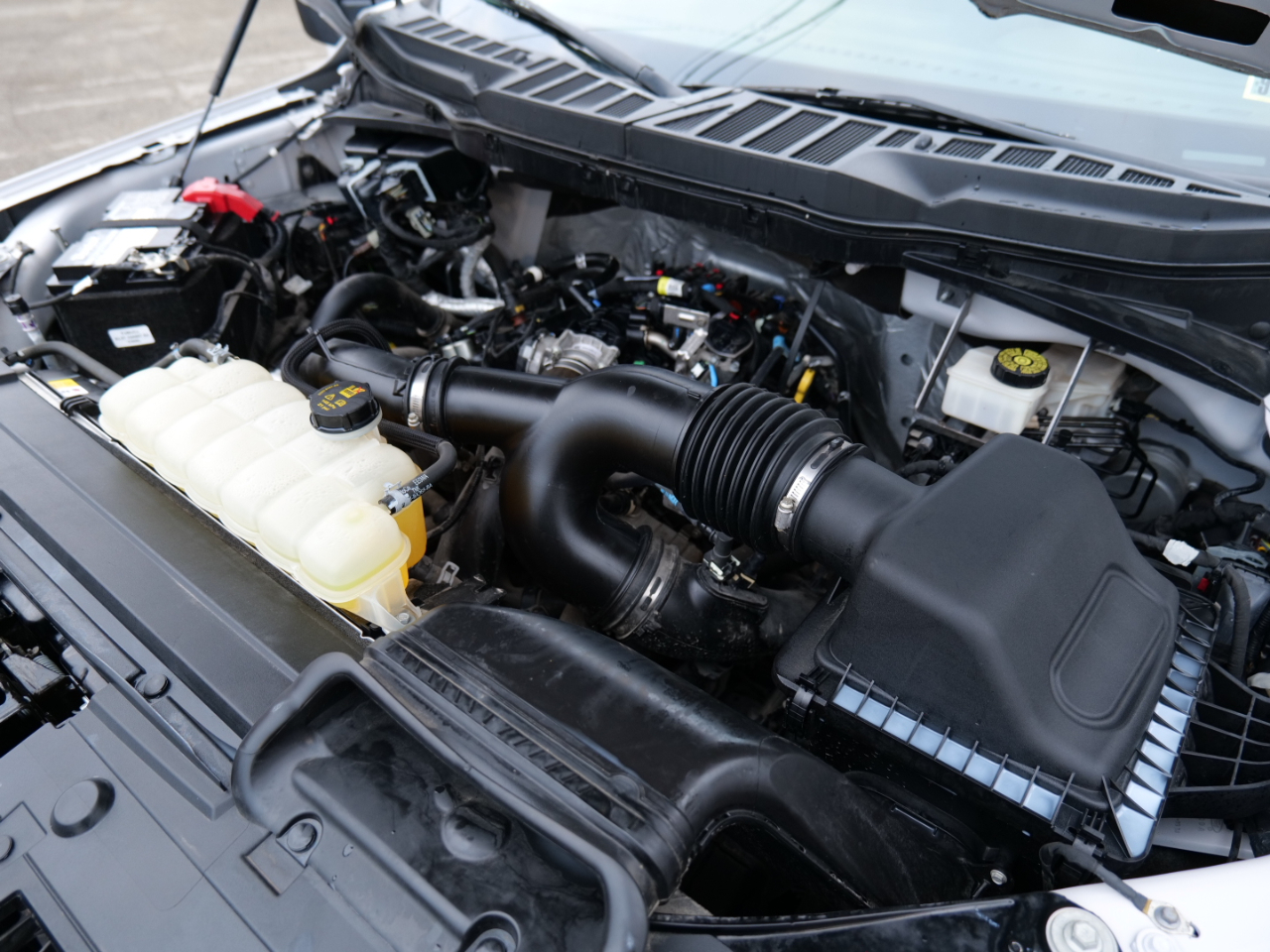 Ford F-150 XLT 4WD SuperCrew 5.5' Box 2021 Ford F-150 XLT 4WD SuperCrew 5.5' Box 2021