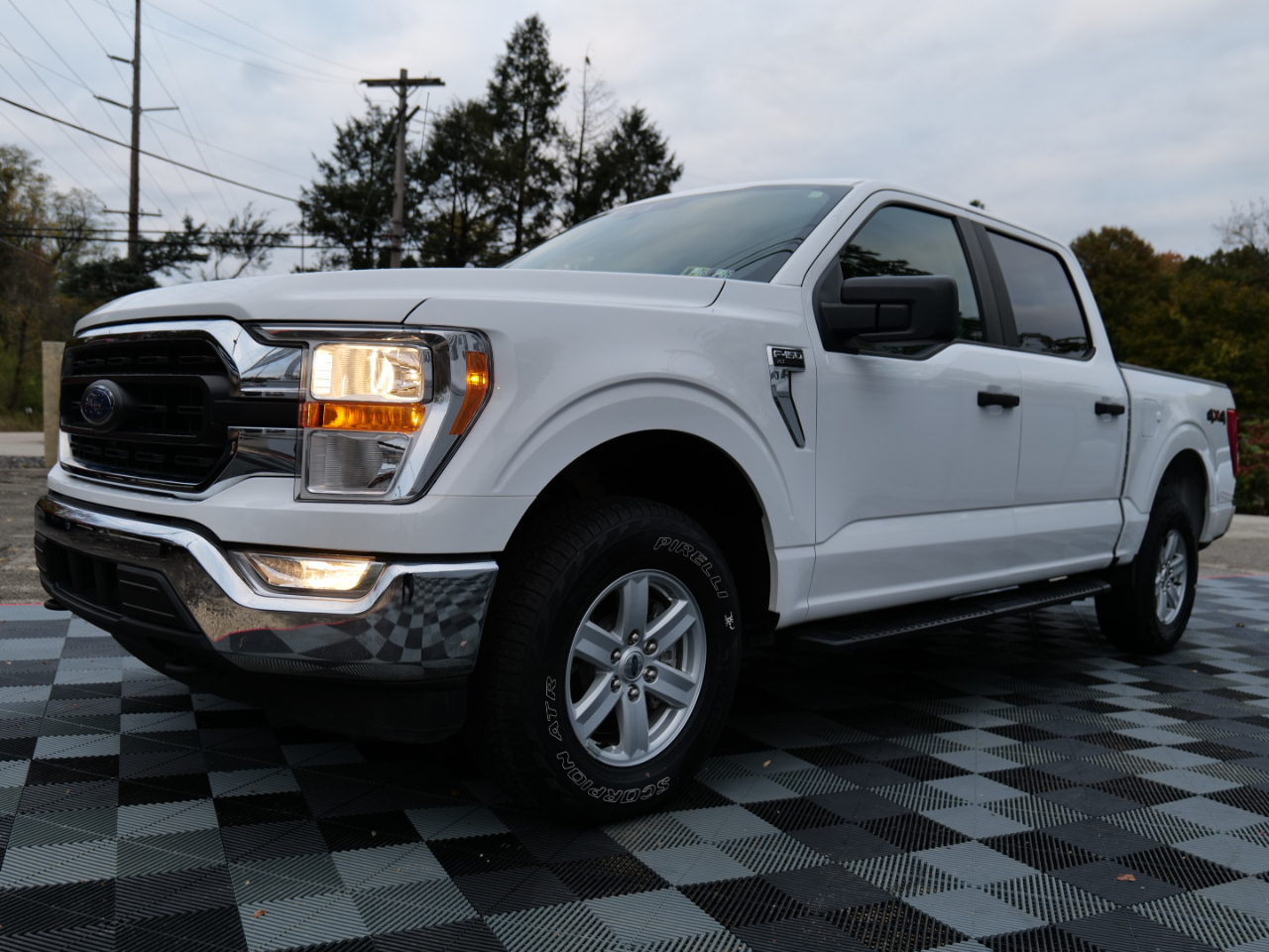 Ford F-150 XLT 4WD SuperCrew 5.5' Box 2021 Ford F-150 XLT 4WD SuperCrew 5.5' Box 2021