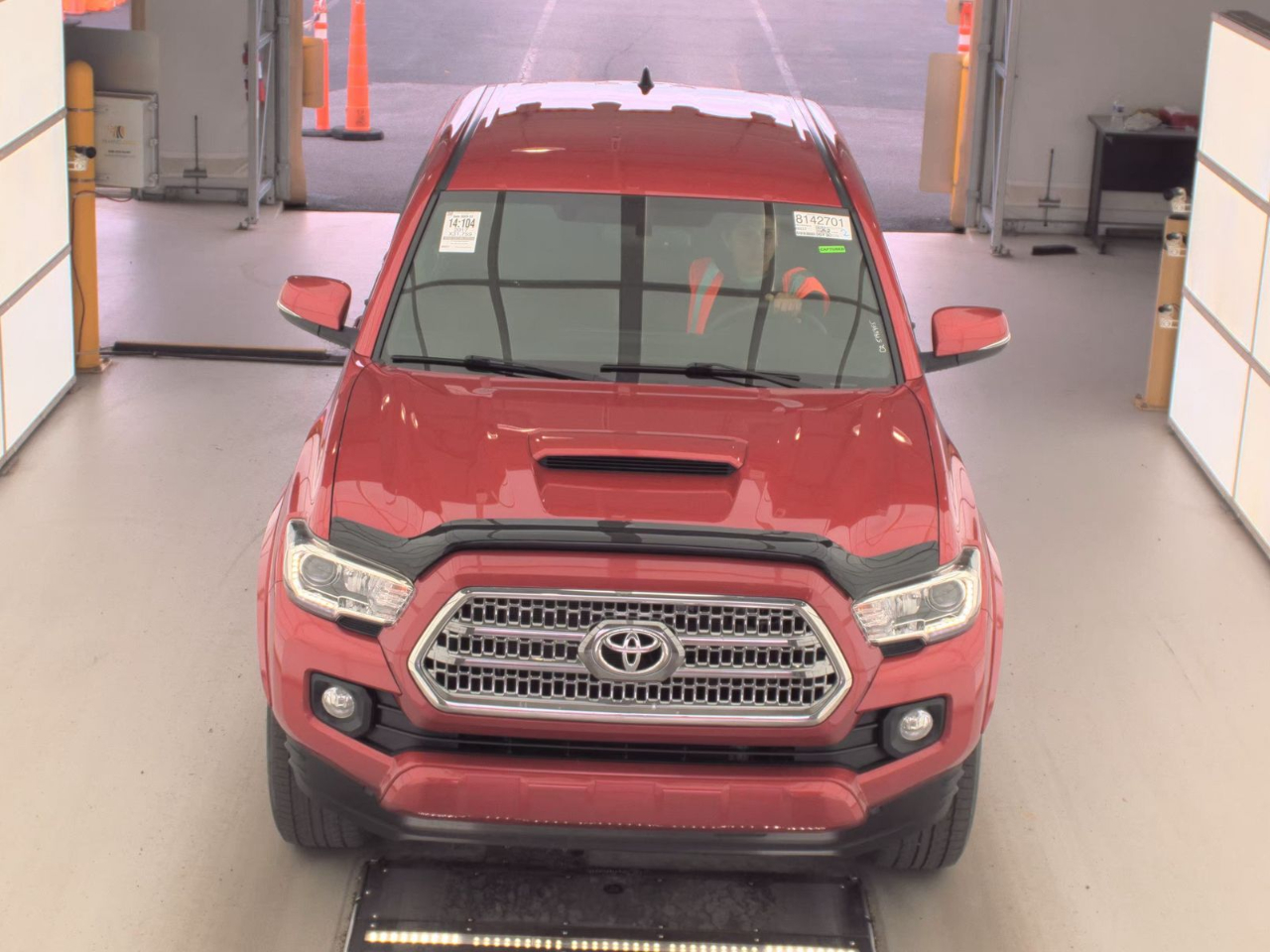 2017 Toyota Tacoma TRD Sport Double Cab 4x4 photo 6