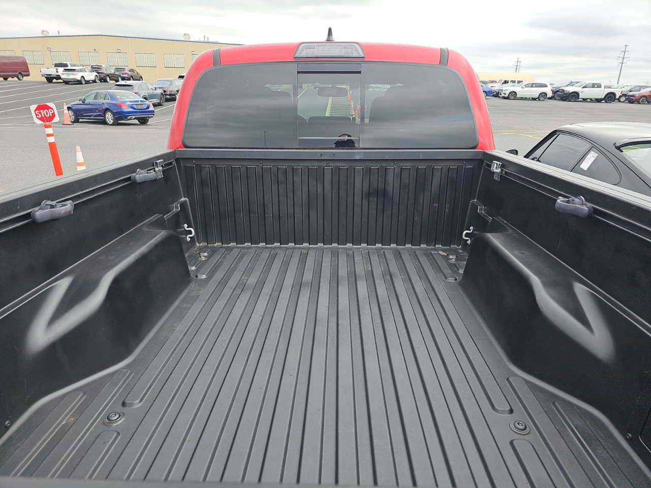 2017 Toyota Tacoma TRD Sport Double Cab 4x4 photo 13