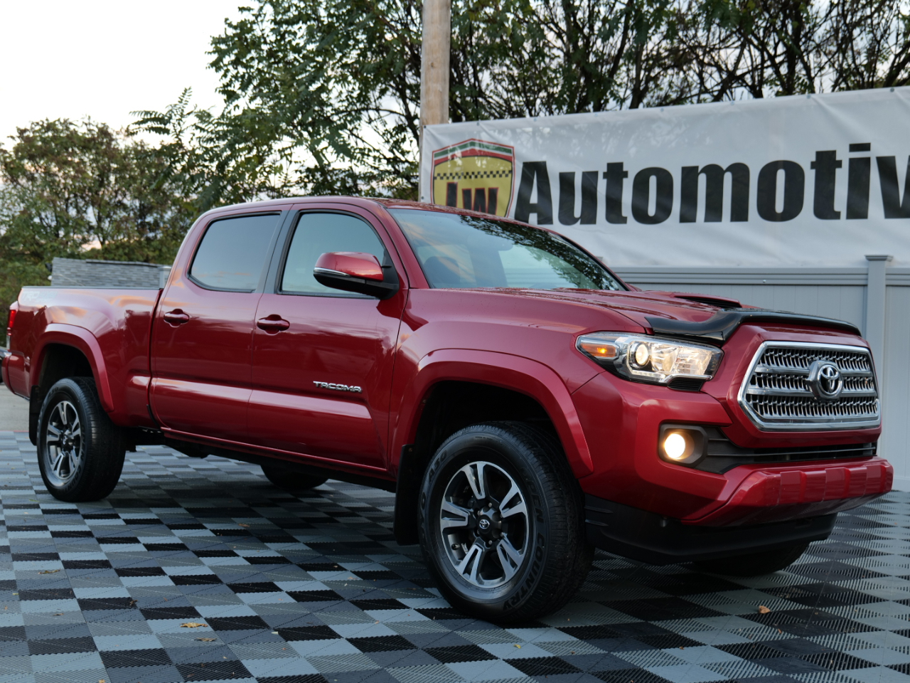 Toyota Tacoma TRD Sport Double Cab 4WD 2017 Toyota Tacoma TRD Sport Double Cab 4WD 2017