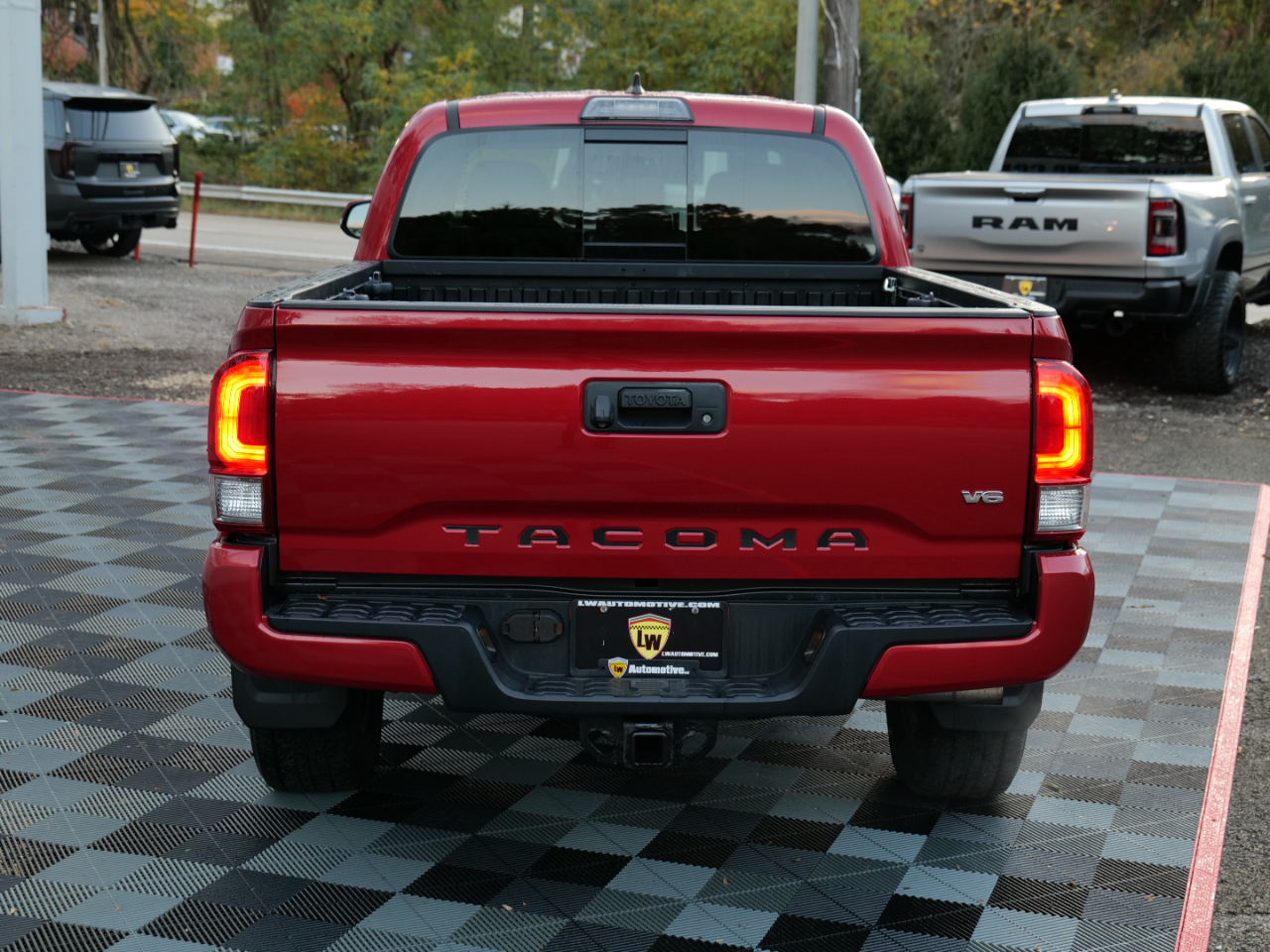 Toyota Tacoma TRD Sport Double Cab 4WD 2017 Toyota Tacoma TRD Sport Double Cab 4WD 2017