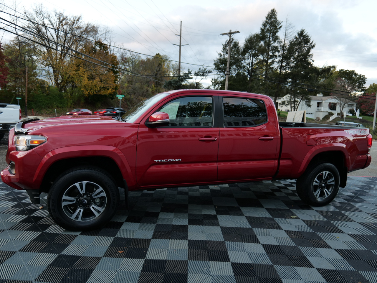 Toyota Tacoma TRD Sport Double Cab 4WD 2017 Toyota Tacoma TRD Sport Double Cab 4WD 2017