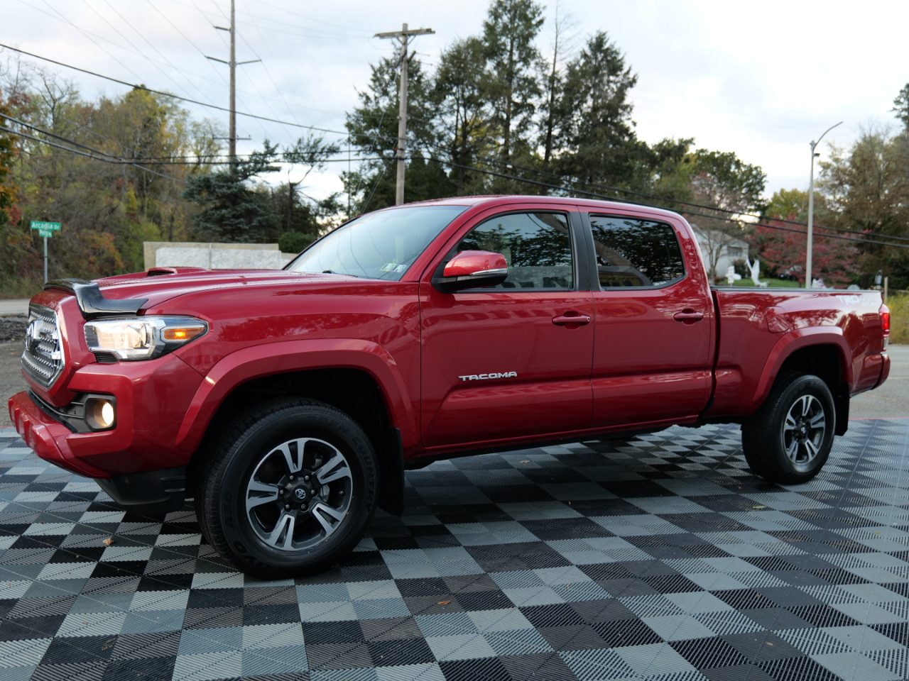 Toyota Tacoma TRD Sport Double Cab 4WD 2017 Toyota Tacoma TRD Sport Double Cab 4WD 2017