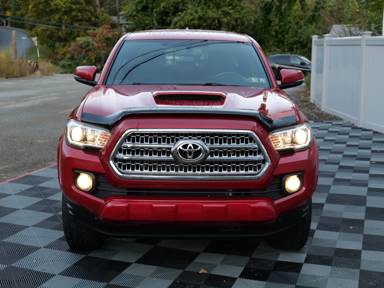 Toyota Tacoma TRD Sport Double Cab 4WD 2017 Toyota Tacoma TRD Sport Double Cab 4WD 2017