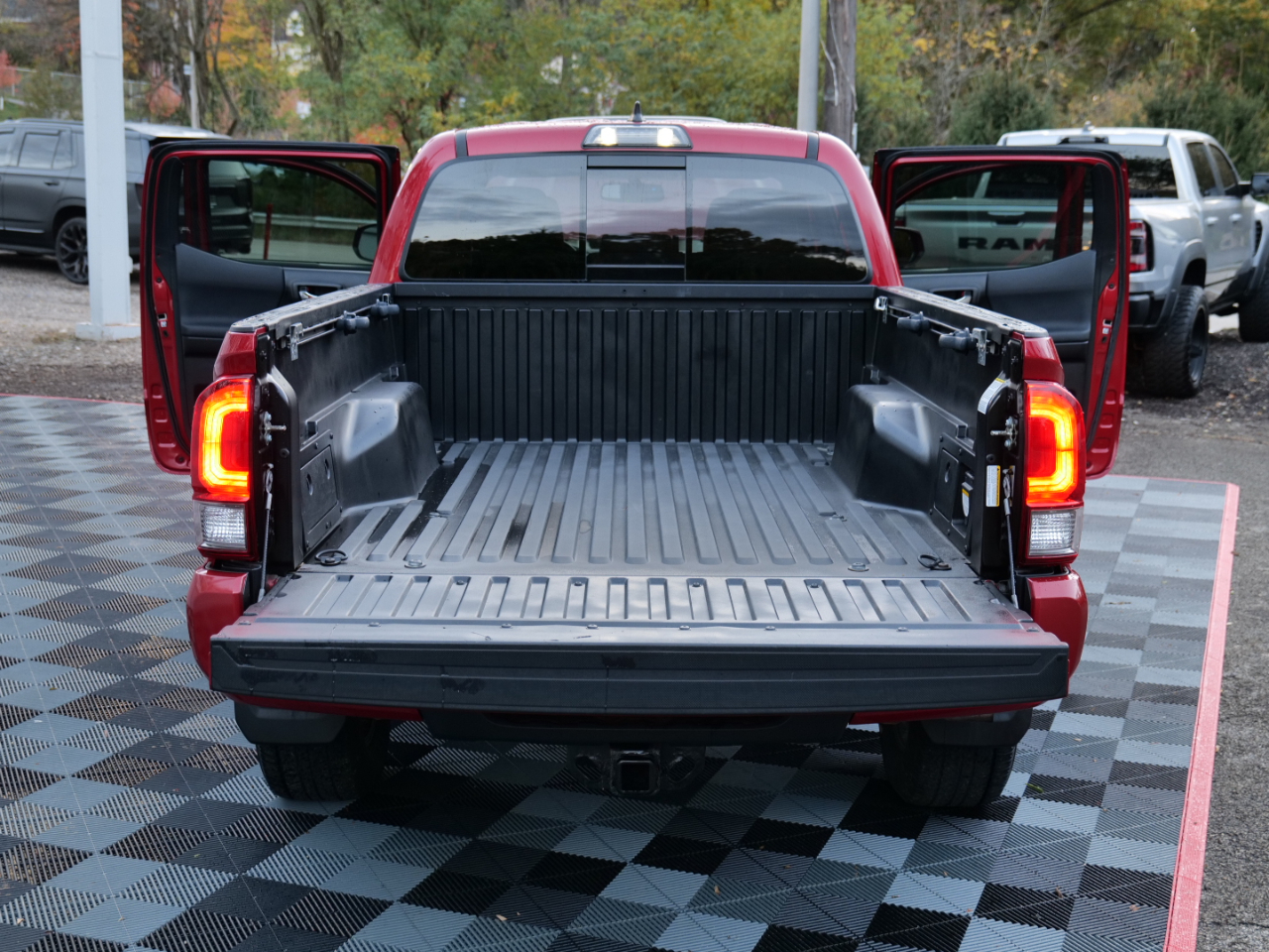 Toyota Tacoma TRD Sport Double Cab 4WD 2017 Toyota Tacoma TRD Sport Double Cab 4WD 2017