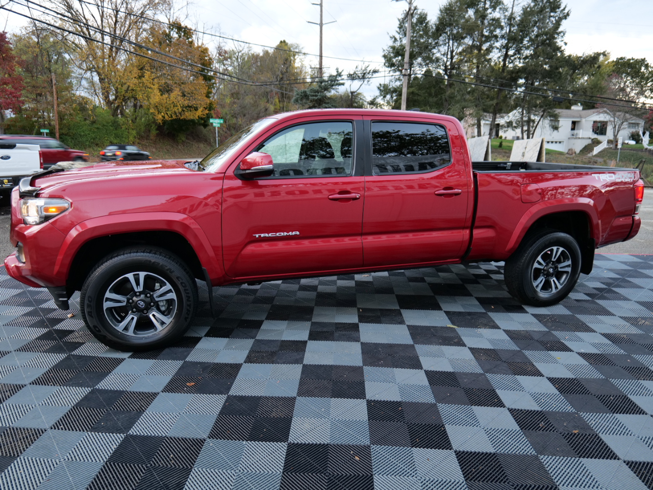 Toyota Tacoma TRD Sport Double Cab 4WD 2017 Toyota Tacoma TRD Sport Double Cab 4WD 2017