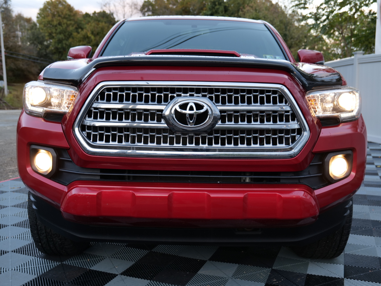Toyota Tacoma TRD Sport Double Cab 4WD 2017 Toyota Tacoma TRD Sport Double Cab 4WD 2017