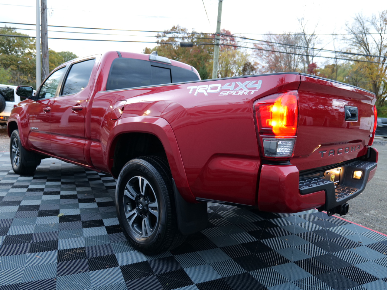 Toyota Tacoma TRD Sport Double Cab 4WD 2017 Toyota Tacoma TRD Sport Double Cab 4WD 2017