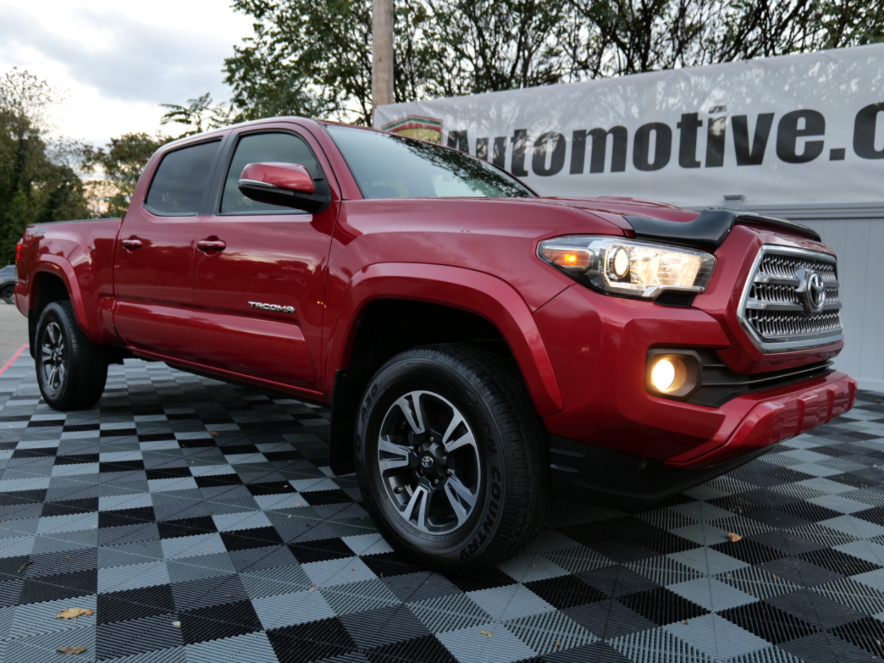 Toyota Tacoma TRD Sport Double Cab 4WD 2017 Toyota Tacoma TRD Sport Double Cab 4WD 2017