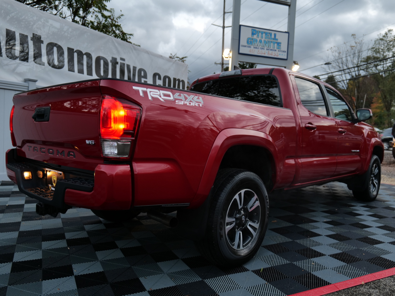 Toyota Tacoma TRD Sport Double Cab 4WD 2017 Toyota Tacoma TRD Sport Double Cab 4WD 2017