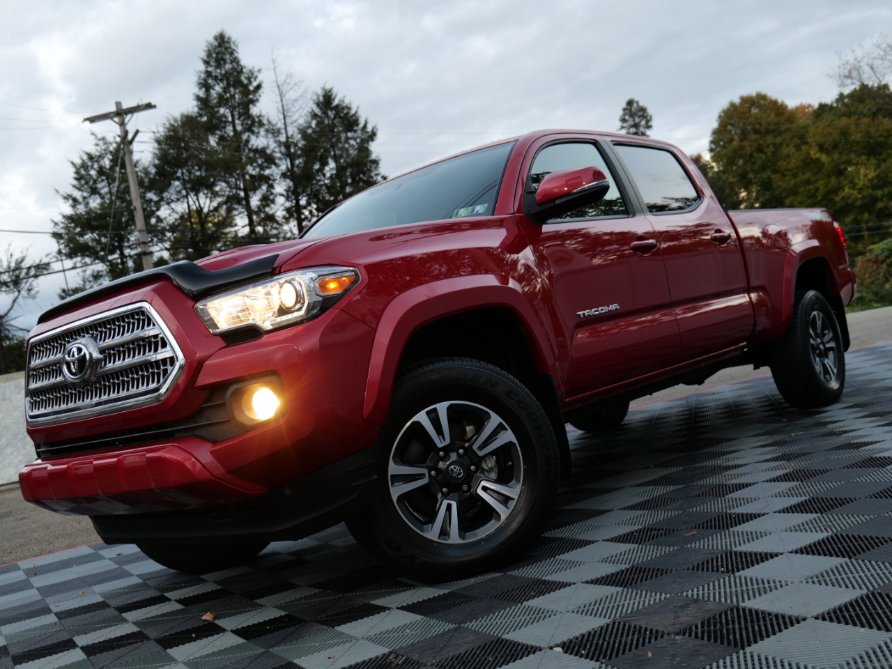 Toyota Tacoma TRD Sport Double Cab 4WD 2017 Toyota Tacoma TRD Sport Double Cab 4WD 2017