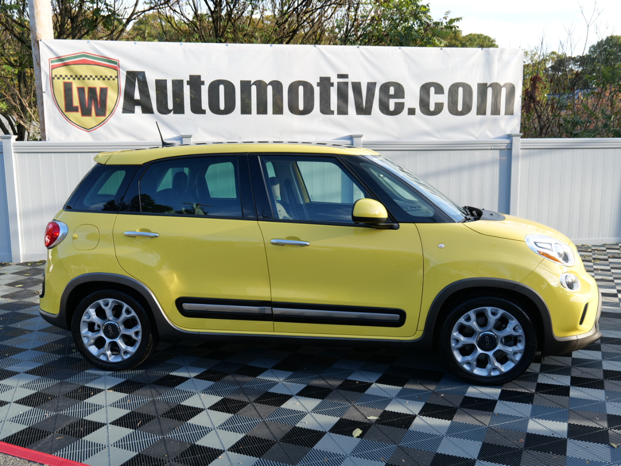 Fiat 500L 5dr HB Trekking 2014 Fiat 500L 5dr HB Trekking 2014