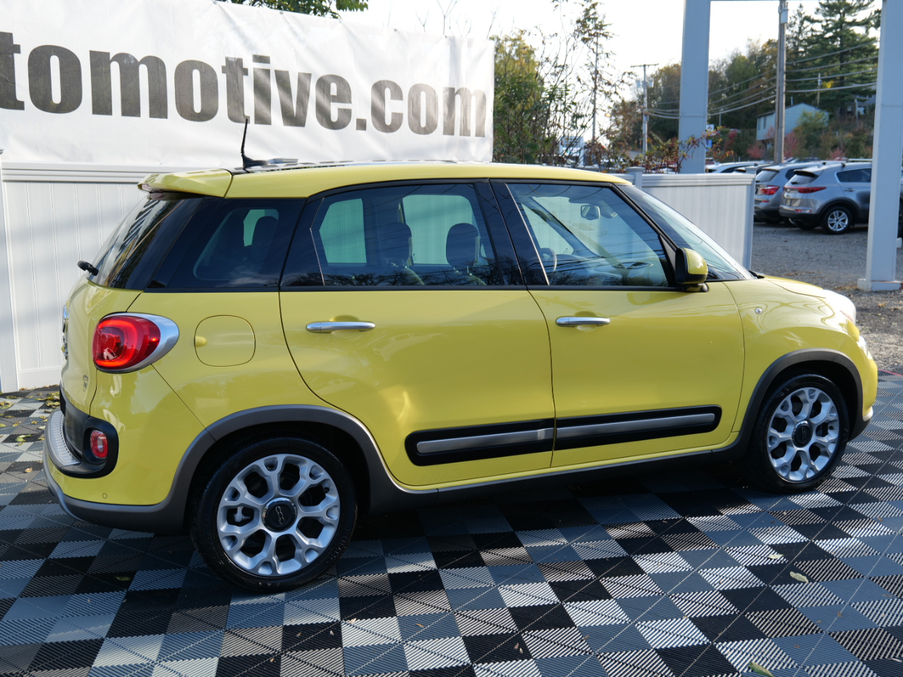 Fiat 500L 5dr HB Trekking 2014 Fiat 500L 5dr HB Trekking 2014