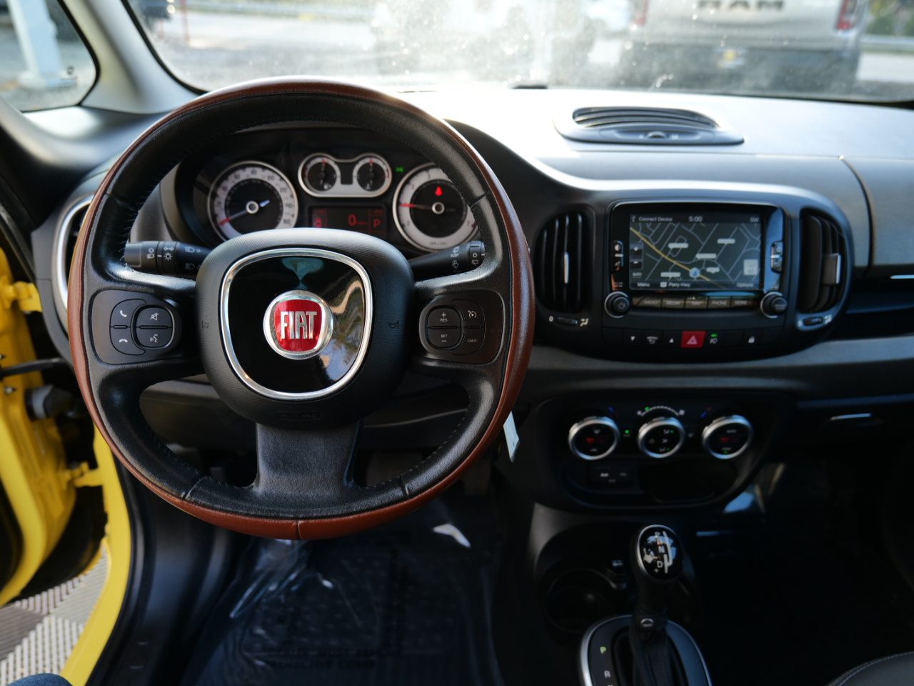 Fiat 500L 5dr HB Trekking 2014 Fiat 500L 5dr HB Trekking 2014