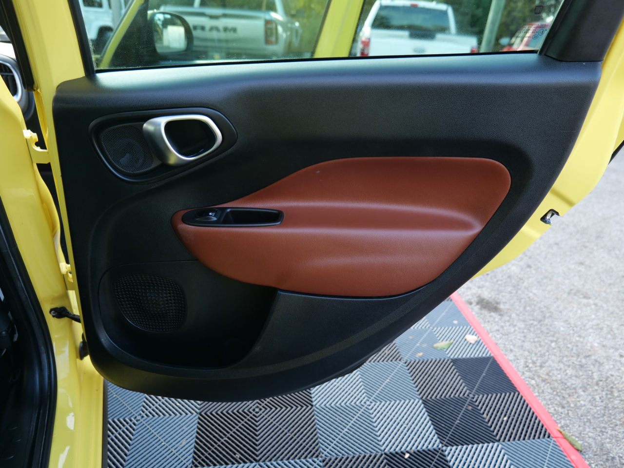 Fiat 500L 5dr HB Trekking 2014 Fiat 500L 5dr HB Trekking 2014