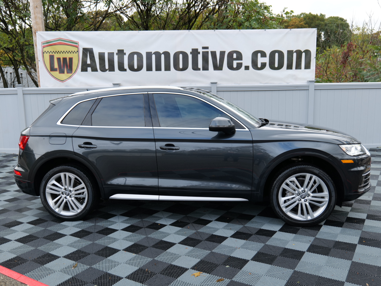 Audi Q5 Premium Plus 45 TFSI quattro 2019 Audi Q5 Premium Plus 45 TFSI quattro 2019