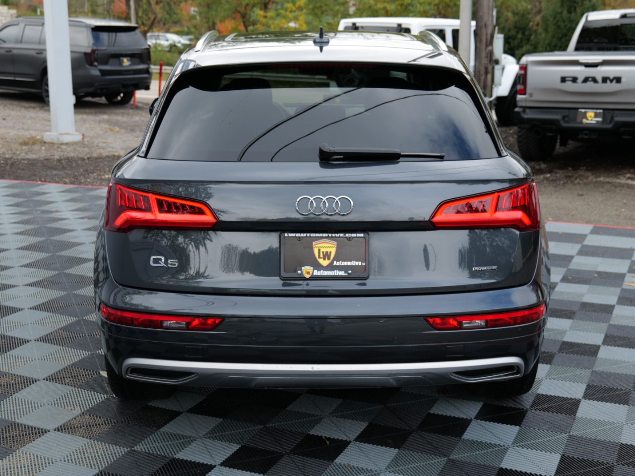 Audi Q5 Premium Plus 45 TFSI quattro 2019 Audi Q5 Premium Plus 45 TFSI quattro 2019