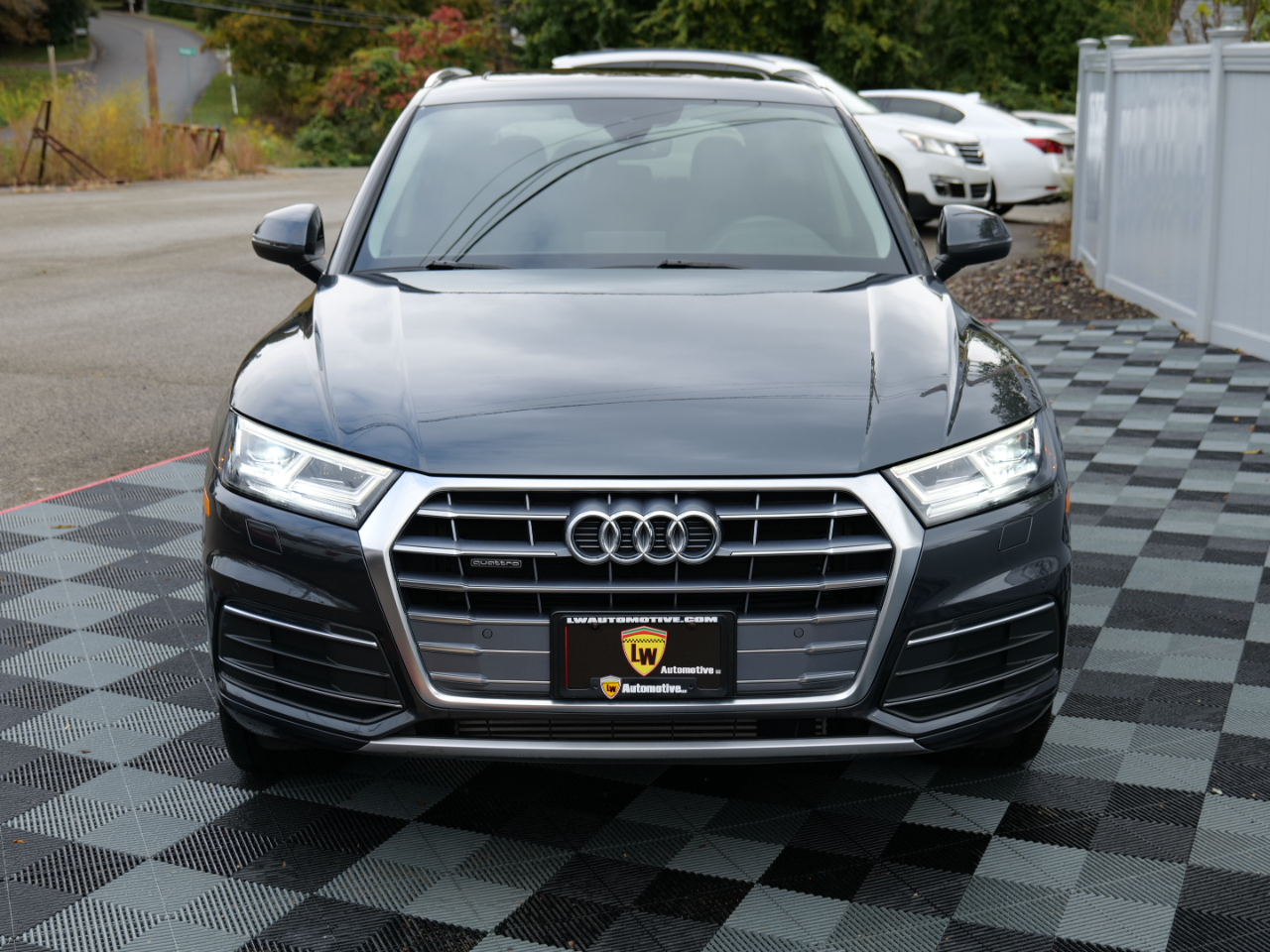 Audi Q5 Premium Plus 45 TFSI quattro 2019 Audi Q5 Premium Plus 45 TFSI quattro 2019