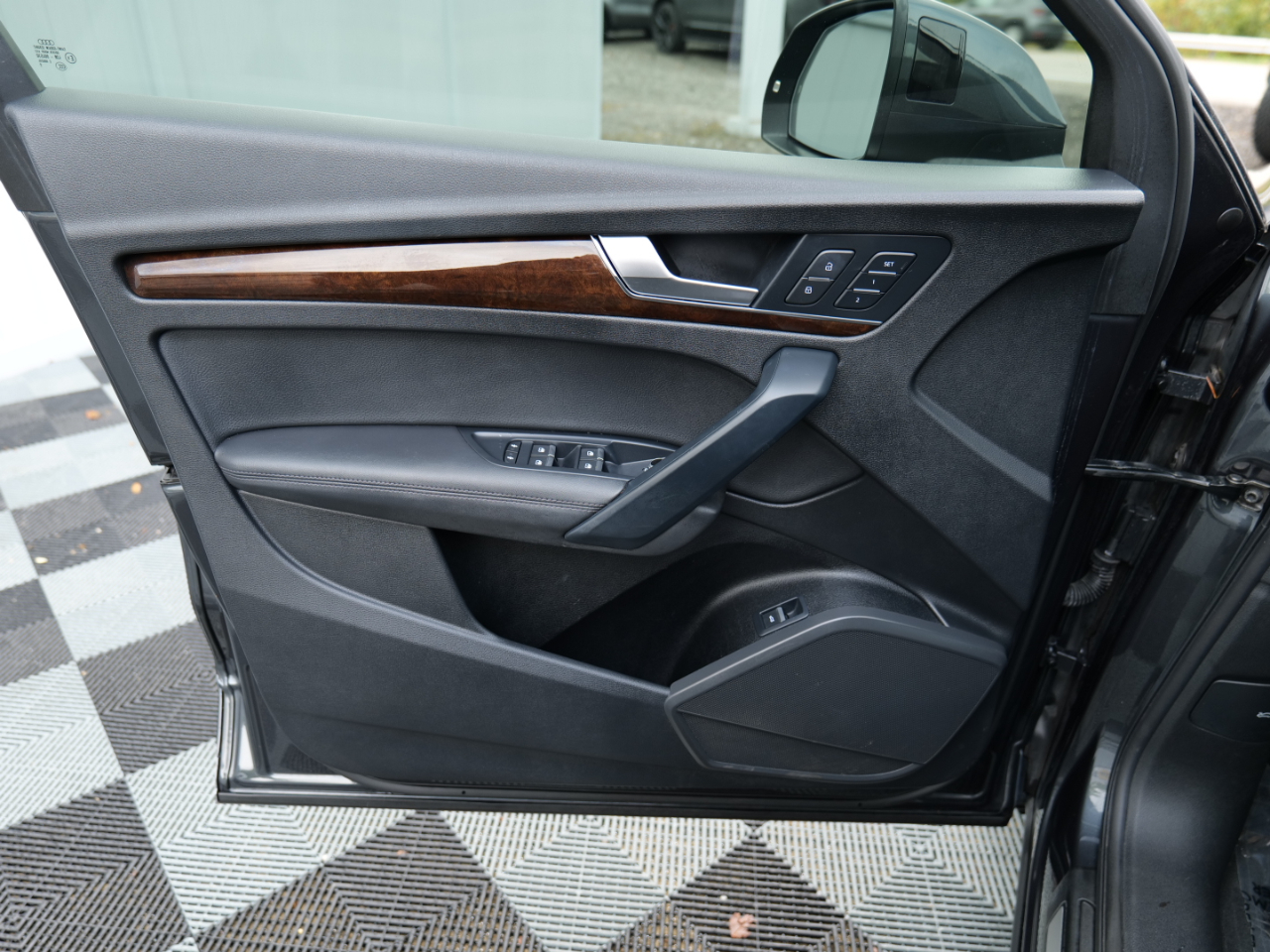 Audi Q5 Premium Plus 45 TFSI quattro 2019 Audi Q5 Premium Plus 45 TFSI quattro 2019