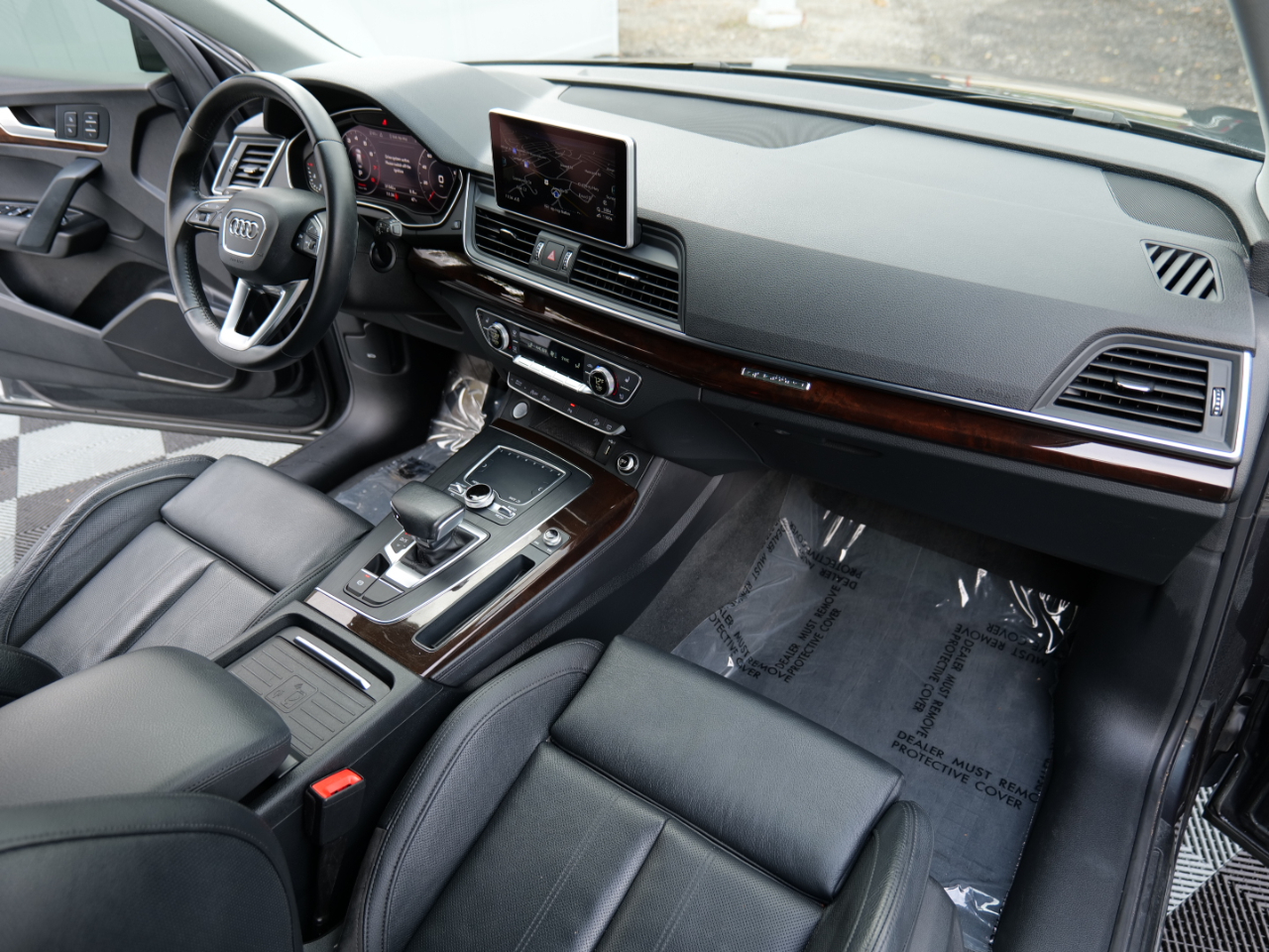 Audi Q5 Premium Plus 45 TFSI quattro 2019 Audi Q5 Premium Plus 45 TFSI quattro 2019
