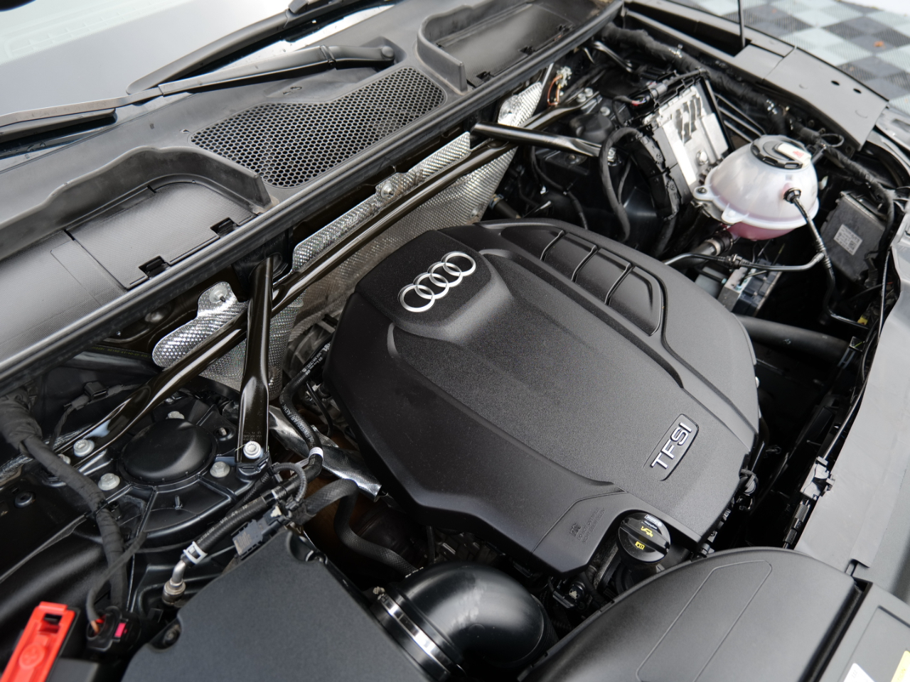 Audi Q5 Premium Plus 45 TFSI quattro 2019 Audi Q5 Premium Plus 45 TFSI quattro 2019