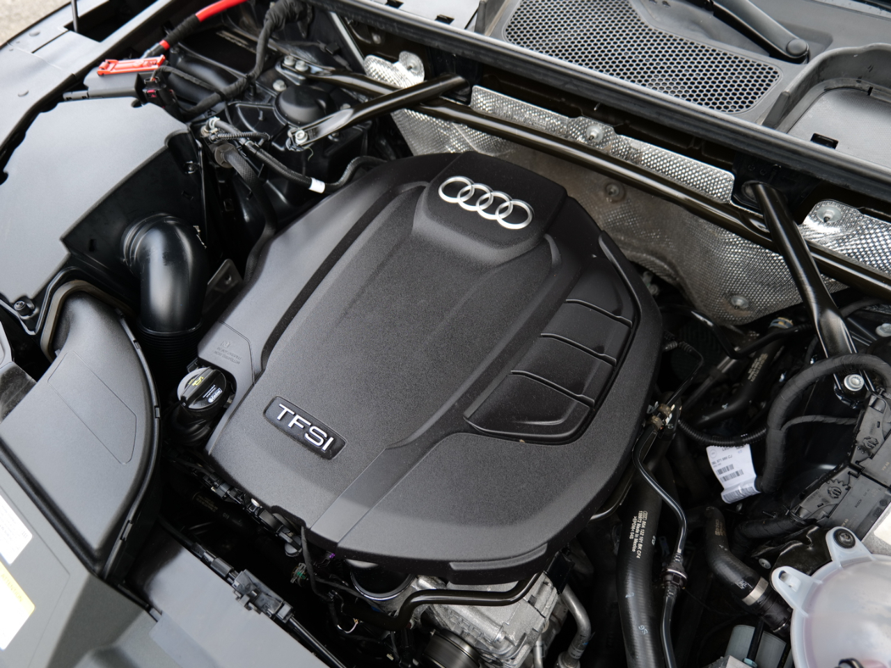 Audi Q5 Premium Plus 45 TFSI quattro 2019 Audi Q5 Premium Plus 45 TFSI quattro 2019