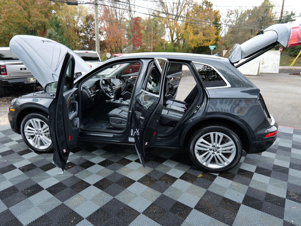 Audi Q5 Premium Plus 45 TFSI quattro 2019 Audi Q5 Premium Plus 45 TFSI quattro 2019